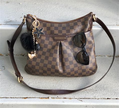 louis vuitton bloomsbury pm vs gm|louis vuitton bloomsbury pm review.